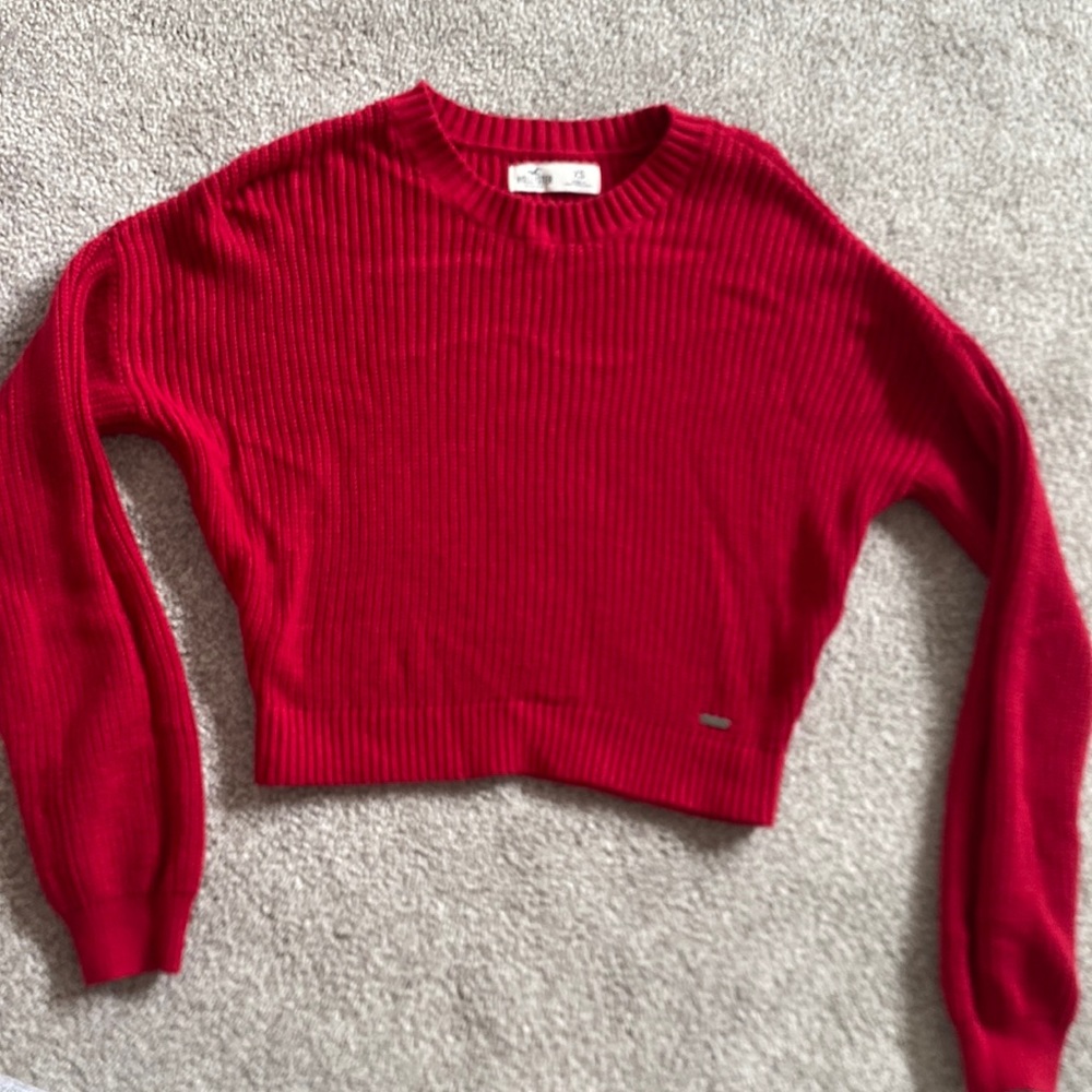 Hollister sweater